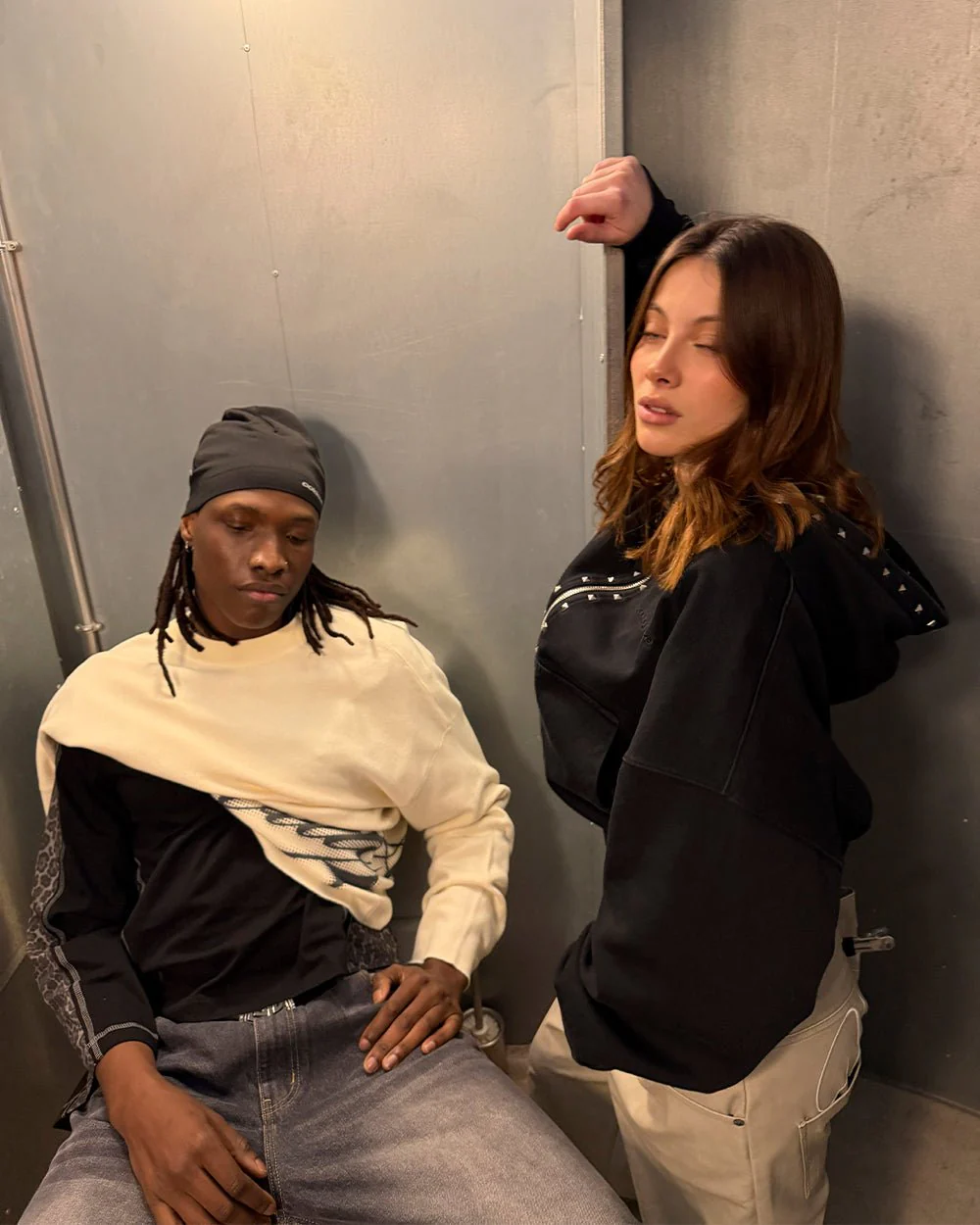 2010 ZIP HOODIE BLACK - Image 9