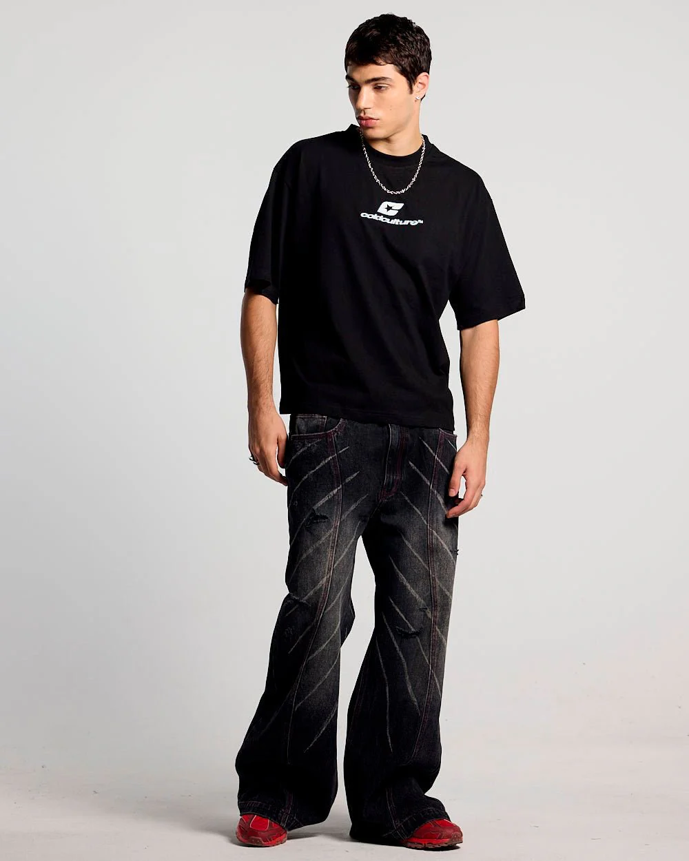 CURVED TEE BLACK & WHITE - Image 4