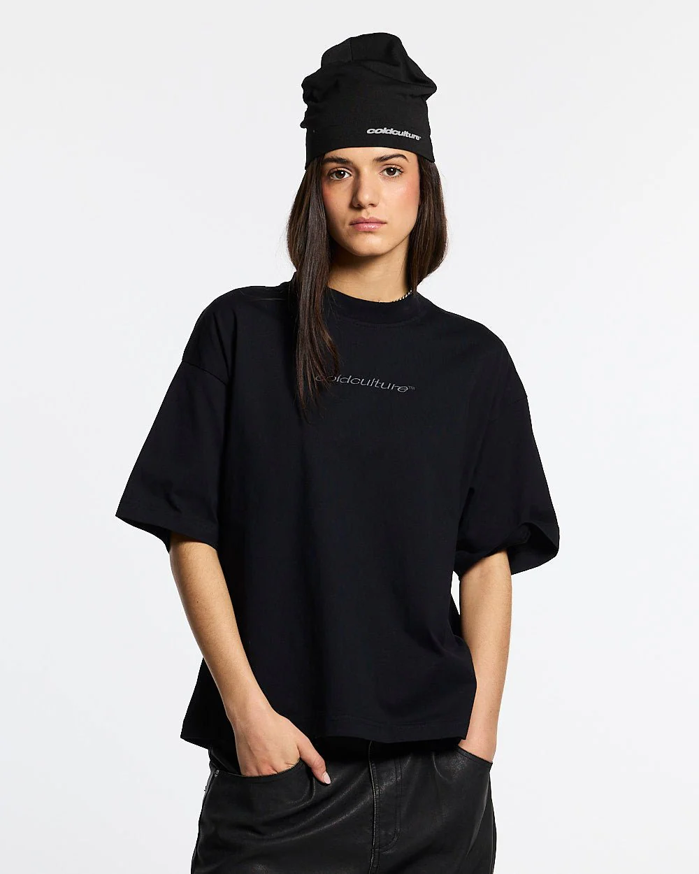 DISTRESS CURVED TEE BLACK - Image 6