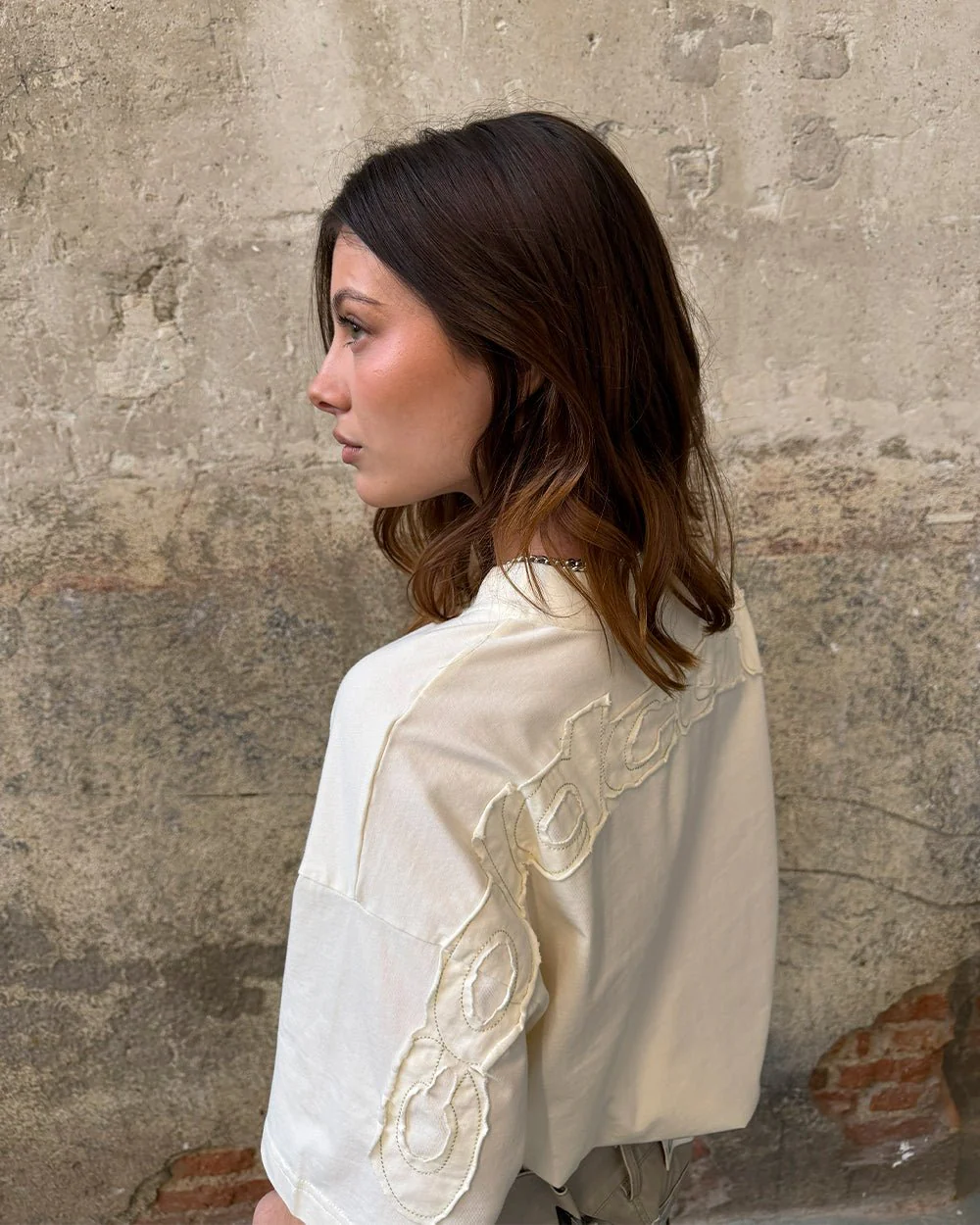 DISTRESS CURVED TEE CREAM - Image 7