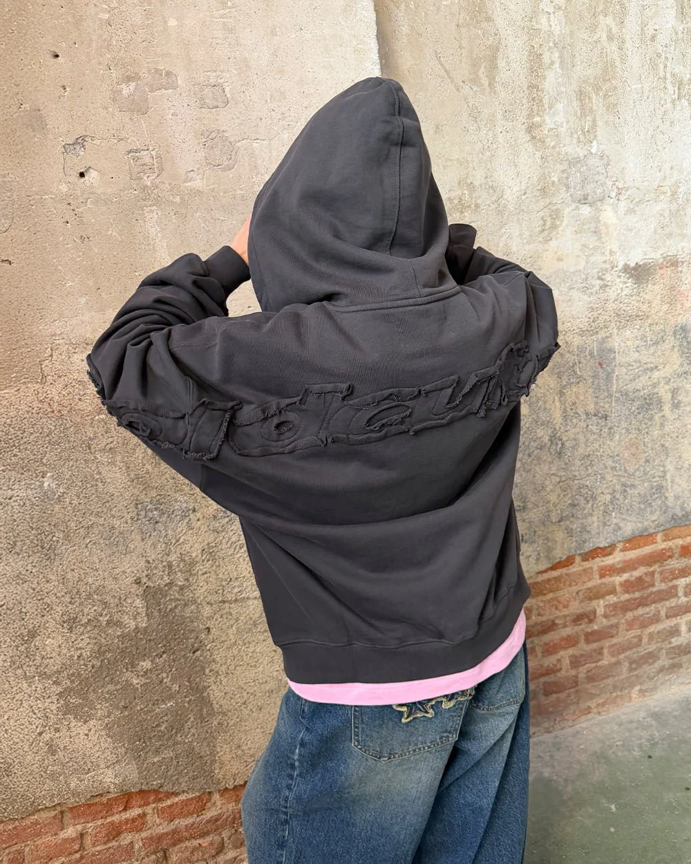 DISTRESS CURVED ZIP HOODIE DARK GREY - Image 7