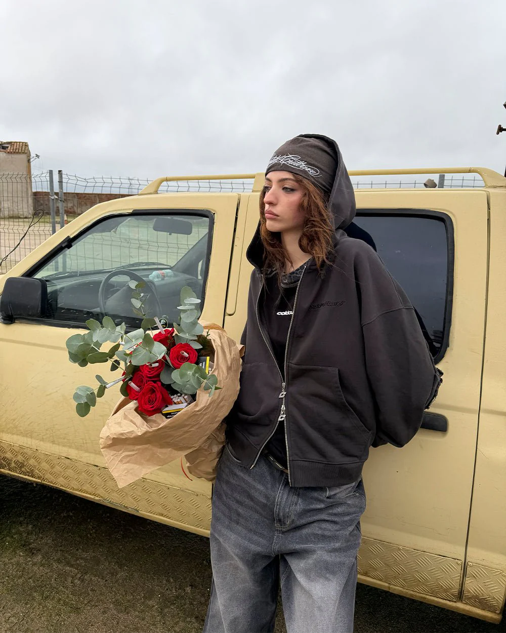 DISTRESS CURVED ZIP HOODIE DARK GREY - Image 8