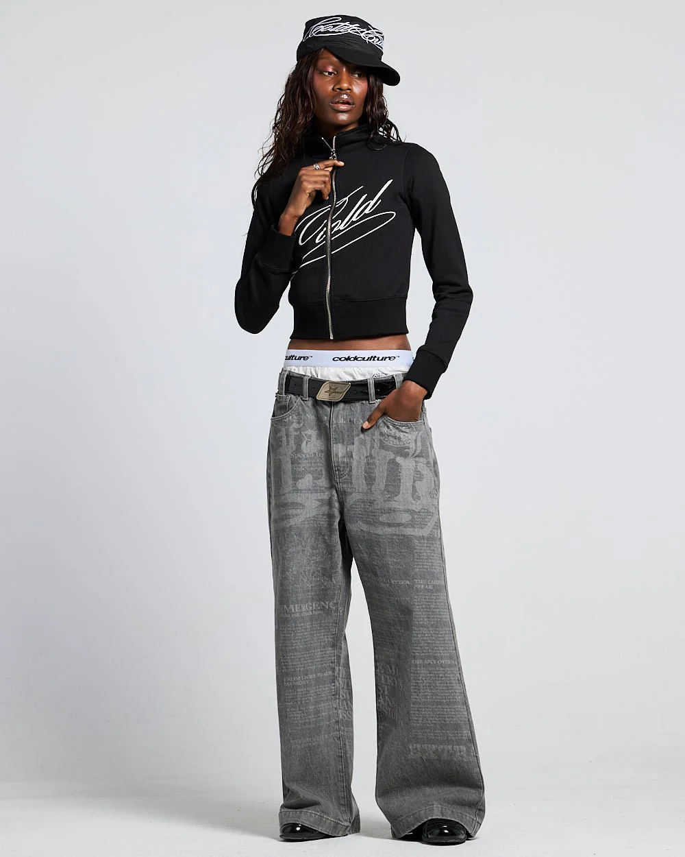 OFF GRID ZIPPER BLACK - Image 5